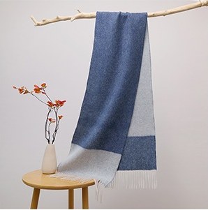 Reversible Satin Check Cashmere Scarf Blue/Beige