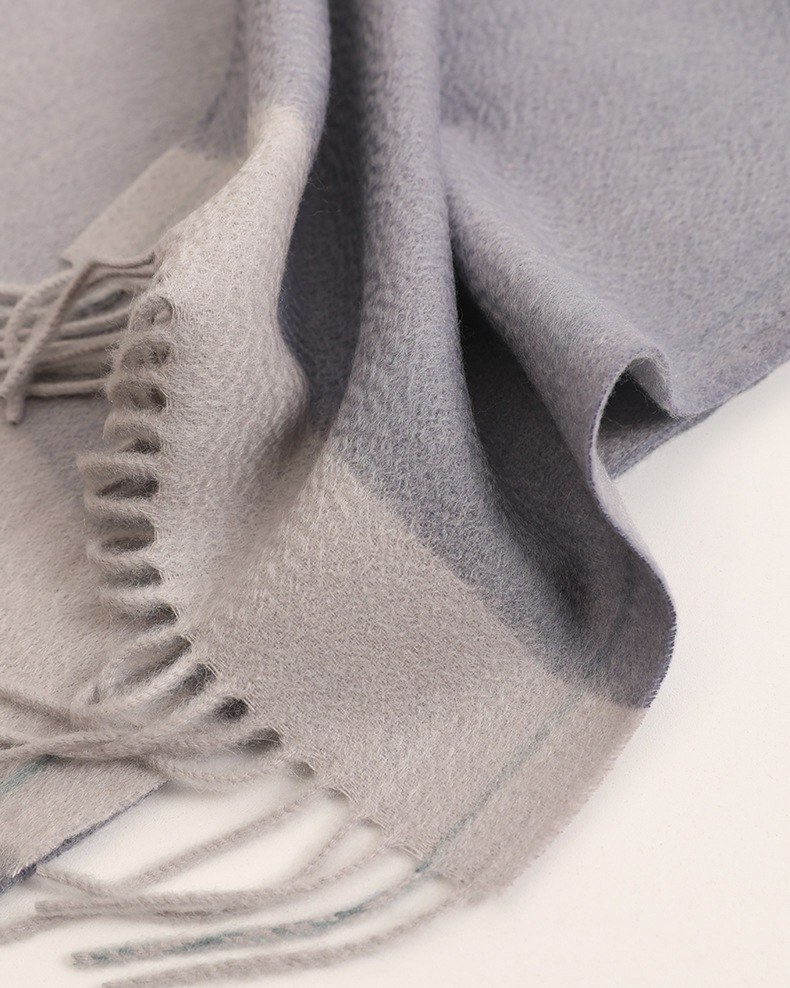 Cashmere Scarf with Reversible Effect — RS26-C133 Cashmere Scarf with Reversible Effect