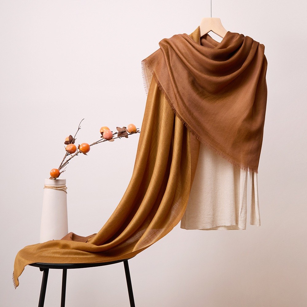 200-Count Cashmere Satin Shawl 200-Count Cashmere Satin Shawl