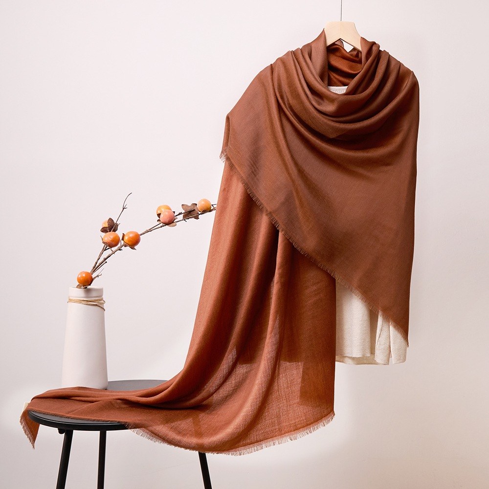 200-Count Cashmere Satin Shawl 200-Count Cashmere Satin Shawl