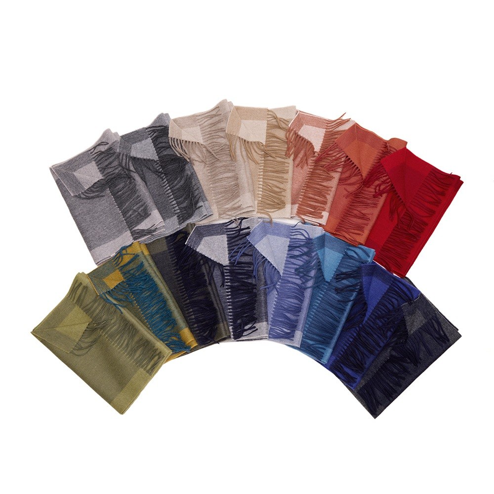 Wool Scarf with Contrast Border — RS26-W040 Wool Scarf with Contrast Border