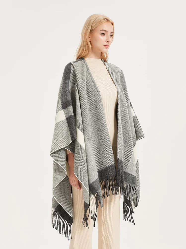 Wool Scarf with Contrast Border — RS26-W046 Wool Scarf with Contrast Border